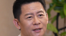 黑人两根一起进3p视频